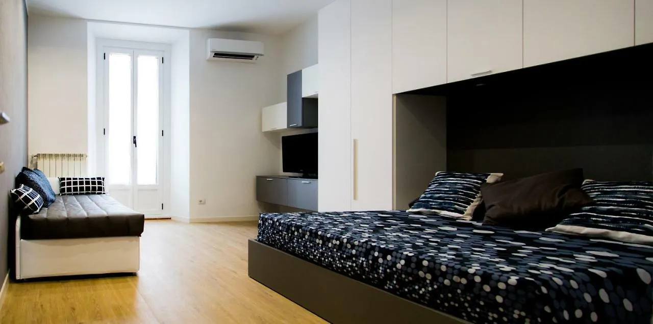 P&D Apartments Navigli - Porta Genova Milan
